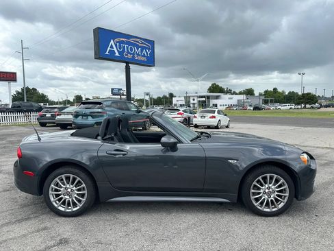 Used 2017 FIAT 124 Spider Classica RWD image 38