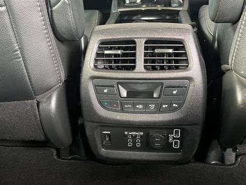 Used 2019 Honda Pilot Elite image 33