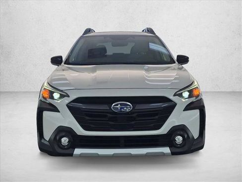 Used 2025 Subaru Outback Limited w/ Popular Package #2 AWD/4WD image 2