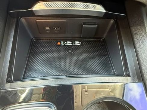 Used 2024 Buick Envision Sport Touring AWD/4WD image 19