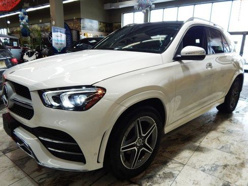 Used 2022 Mercedes-Benz GLE 350 4MATIC w/ AMG Line Exterior image 10