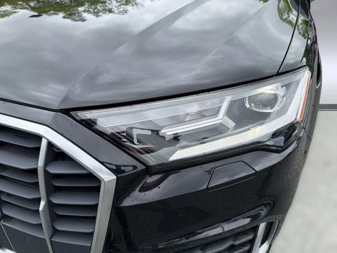 Used 2020 Audi Q7 3.0T Premium Plus w/ Premium Plus Package AWD/4WD image 12