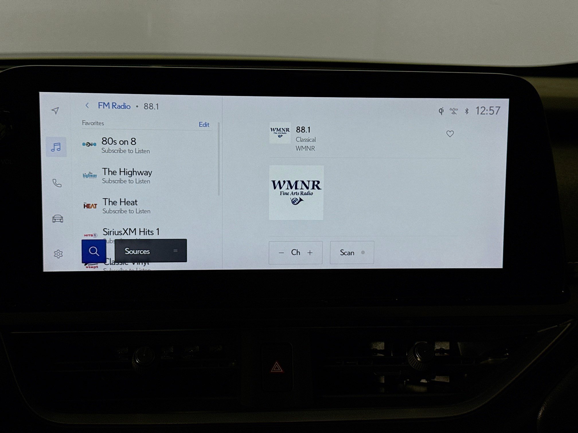 Used 2023 Lexus UX 250h AWD w/ Accessory Package (Z2) image 15