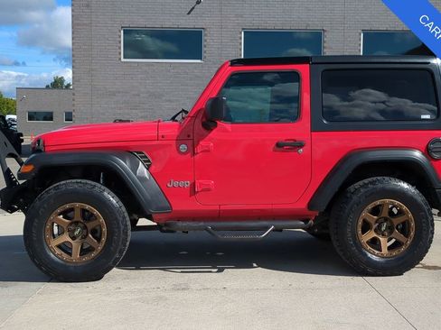 Used 2018 Jeep Wrangler Sport image 3