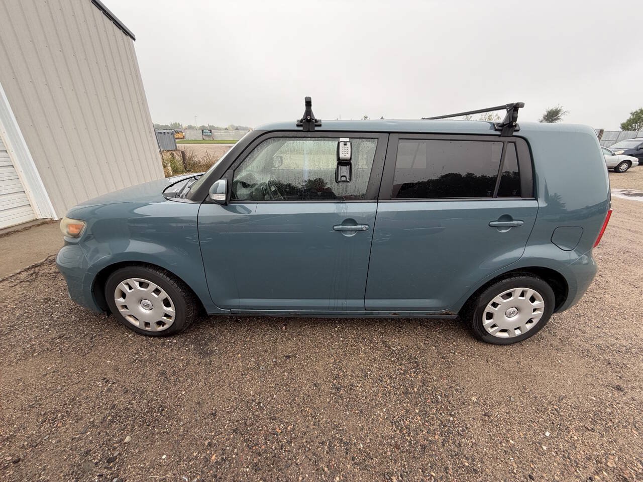 Used 2008 Scion xB FWD image 2