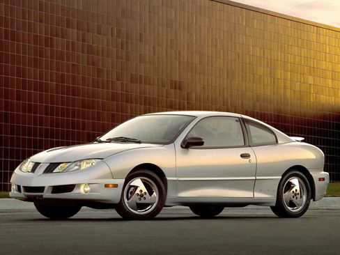 Used 2004 Pontiac Sunfire Coupe w/ 1SB Preferred Equipment Group image 1