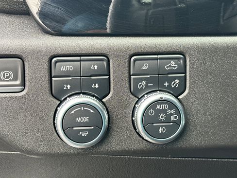 Used 2022 GMC Sierra 1500 Elevation w/ Elevation Premium Package image 41