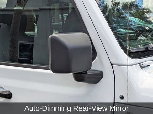 Used 2021 Jeep Wrangler Unlimited Sahara AWD/4WD image 13