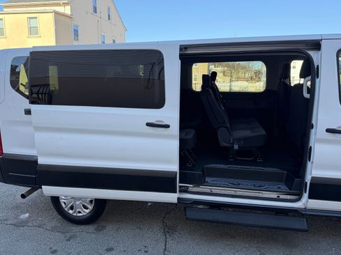 Used 2023 Ford Transit 350 XLT image 25