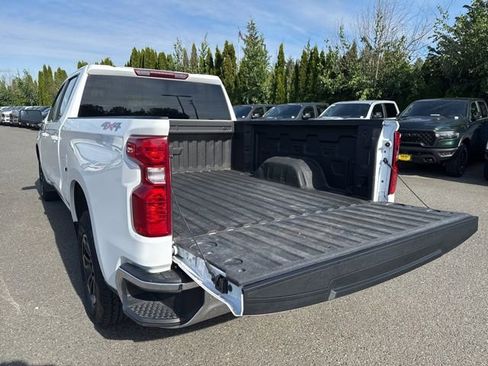 Used 2023 Chevrolet Silverado 1500 LT w/ Protection Package AWD/4WD image 16