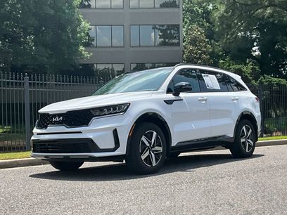Used 2023 Kia Sorento S w/ Panoramic Sunroof Package