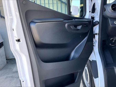 New 2026 Mercedes-Benz Sprinter 2500 image 10