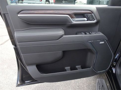 New 2026 GMC Sierra 2500 SLT w/ SLT Premium Package image 11