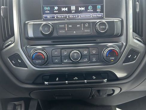 Certified 2018 Chevrolet Silverado 1500 LT w/ All Star Edition image 19