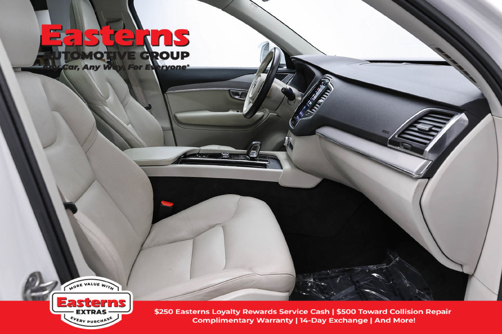 Used 2023 Volvo XC90 B5 Core AWD/4WD image 22
