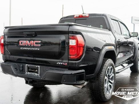 Used 2024 GMC Canyon AT4 w/ Technology Package image 6