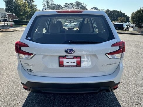 Used 2022 Subaru Forester image 4