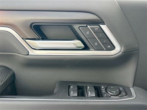 New 2026 GMC Sierra 2500 Denali w/ Denali Reserve Package image 13