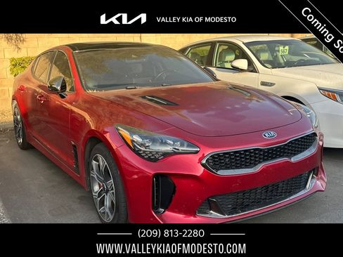 Used 2018 Kia Stinger GT2 image 1