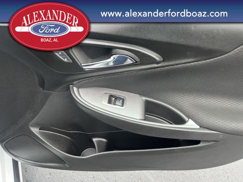 Used 2023 Chevrolet Malibu LT image 14