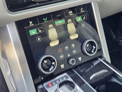 Used 2020 Land Rover Range Rover Autobiography image 23