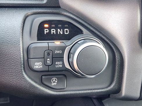 New 2026 RAM 1500 Express AWD/4WD image 16