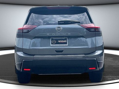 Used 2026 Nissan Rogue SV w/ Cold Weather Package AWD/4WD image 6