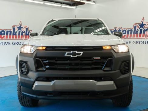 Used 2026 Chevrolet Colorado Trail Boss AWD/4WD image 32