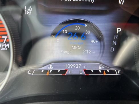 Certified 2019 Jeep Cherokee Limited w/ Technology Group FWD image 27
