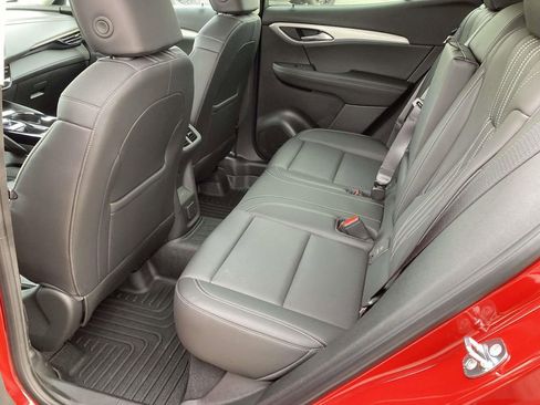 Used 2025 Buick Envision Avenir image 9