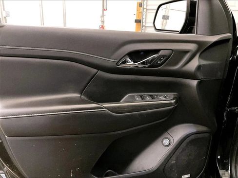 Used 2019 GMC Acadia SLT w/ Black Edition AWD/4WD image 22