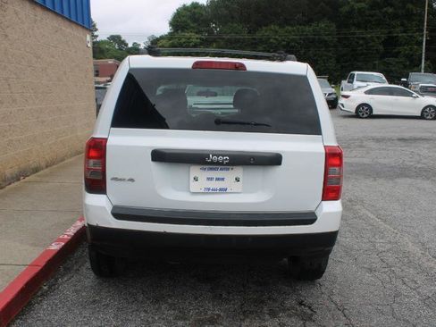 Used 2014 Jeep Patriot Sport AWD/4WD image 5