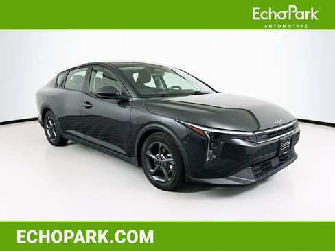 Used 2025 Kia K4 LXS image 1