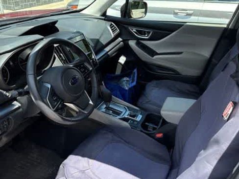 Used 2022 Subaru Forester Premium AWD/4WD image 11