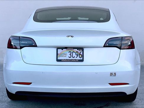 Used 2021 Tesla Model 3 Standard Range Plus RWD image 5
