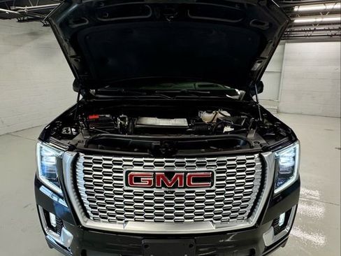Used 2024 GMC Yukon Denali w/ Denali Reserve Package image 33