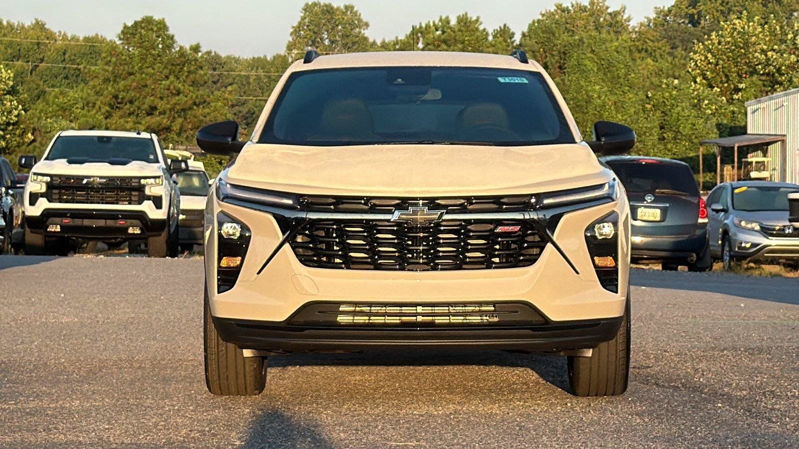 New 2026 Chevrolet Trax RS w/ Driver Confidence Package FWD image 2