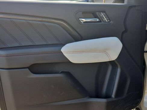 Used 2023 GMC Canyon AT4X w/ Edition 1 AWD/4WD image 23