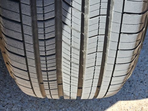 Used 2025 Jeep Grand Cherokee L Laredo w/ Luxury Tech Group I image 17