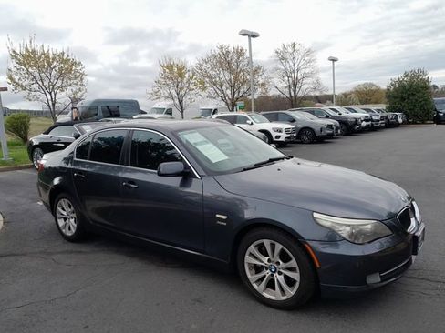 Used 2010 BMW 535i xDrive Sedan image 1