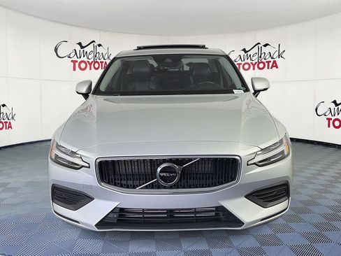 Used 2019 Volvo S60 T5 Momentum FWD image 2
