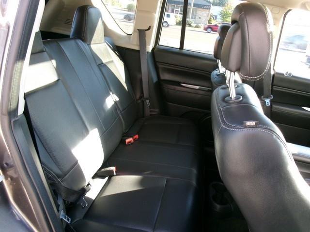 Used 2016 Jeep Compass High Altitude AWD/4WD image 23