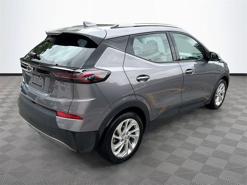 Used 2023 Chevrolet Bolt EUV LT image 8