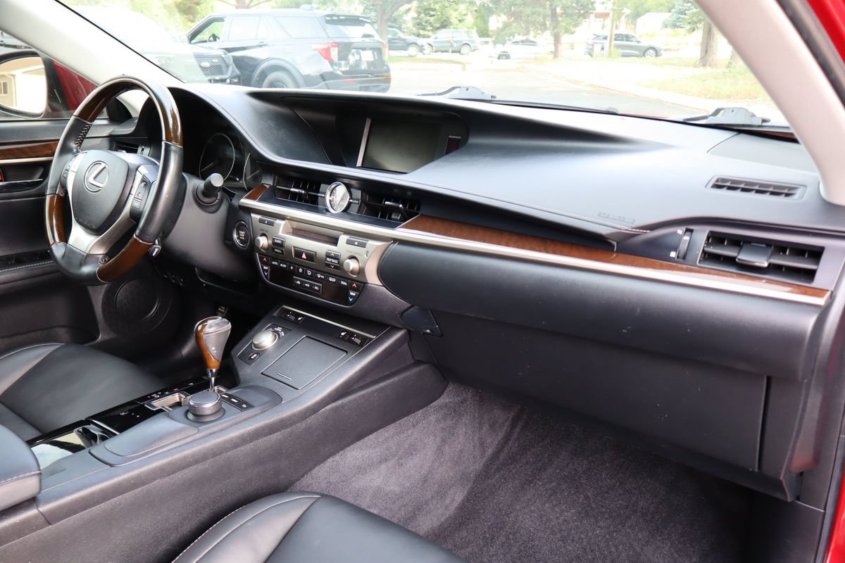 Used 2013 Lexus ES 350 w/ Premium Pkg FWD image 17