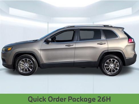 Used 2021 Jeep Cherokee Latitude Lux w/ Comfort/Convenience Group FWD image 2
