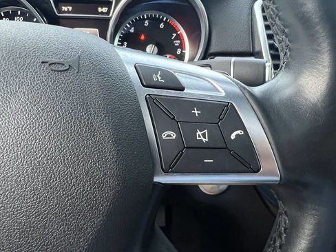 Used 2016 Mercedes-Benz GL 450 4MATIC image 33