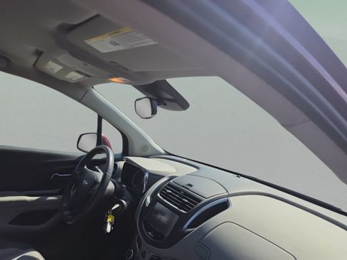 Used 2016 Chevrolet Trax LT FWD image 30