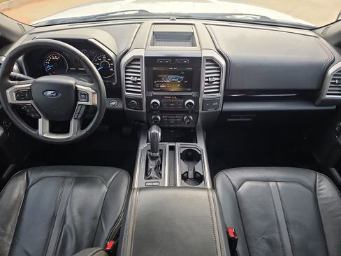 Used 2015 Ford F150 Platinum w/ Equipment Group 701A Luxury AWD/4WD image 9