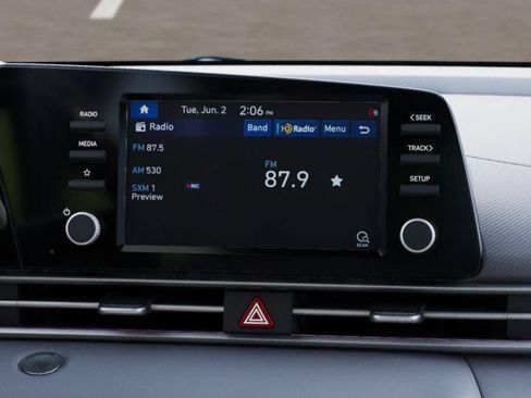 Used 2025 Hyundai Elantra Sport FWD image 13