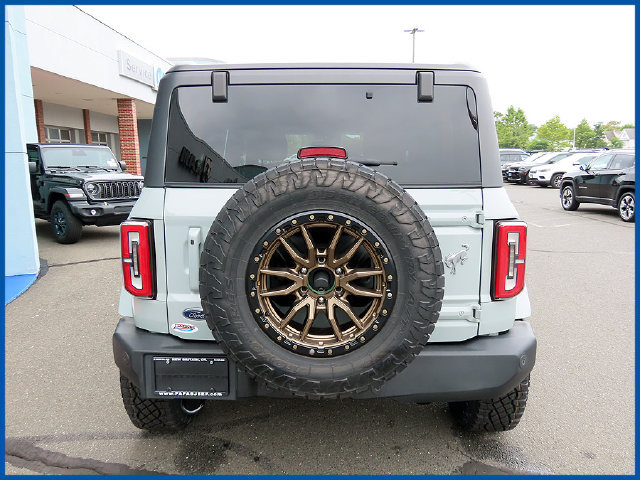 Used 2022 Ford Bronco Outer Banks AWD/4WD image 6